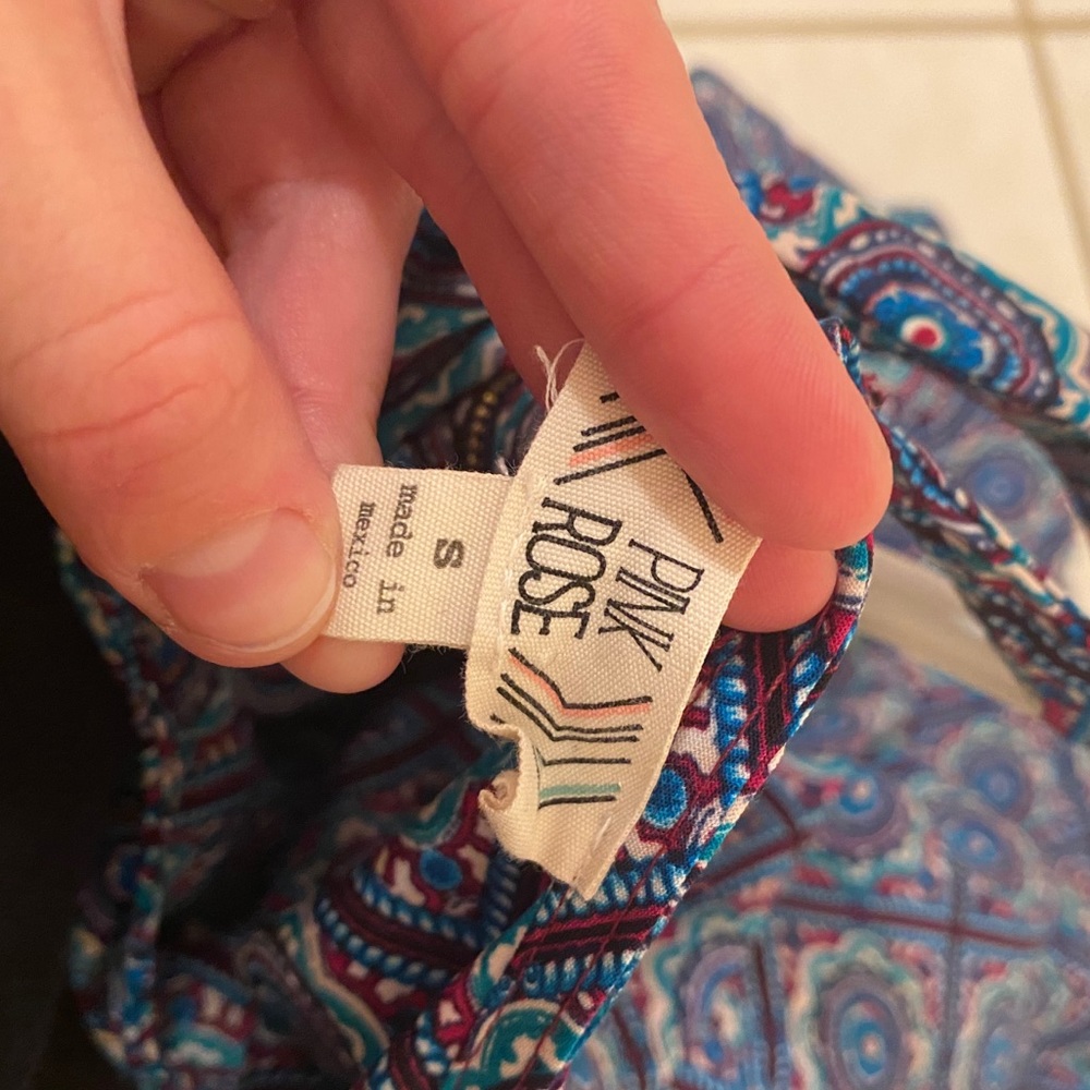 Patterned Tank Top - Picture 4 of 5